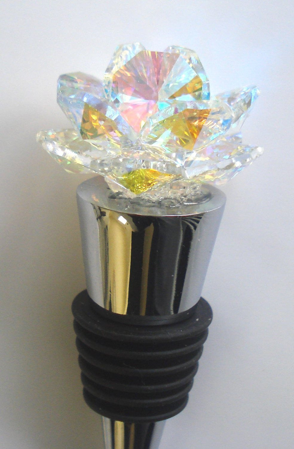 Aurora Borealis Crystal Rosebud Wine Stopper