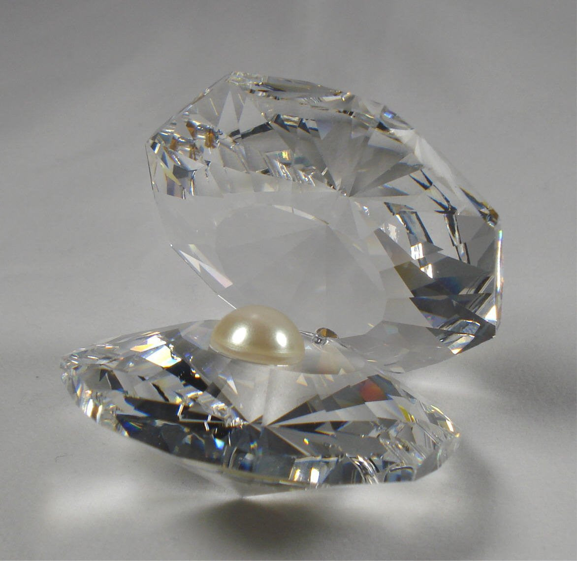 Crystal Oyster - Oyster Figurine Handcrafted By Bjcrystalgifts Using Swarovski Crystal