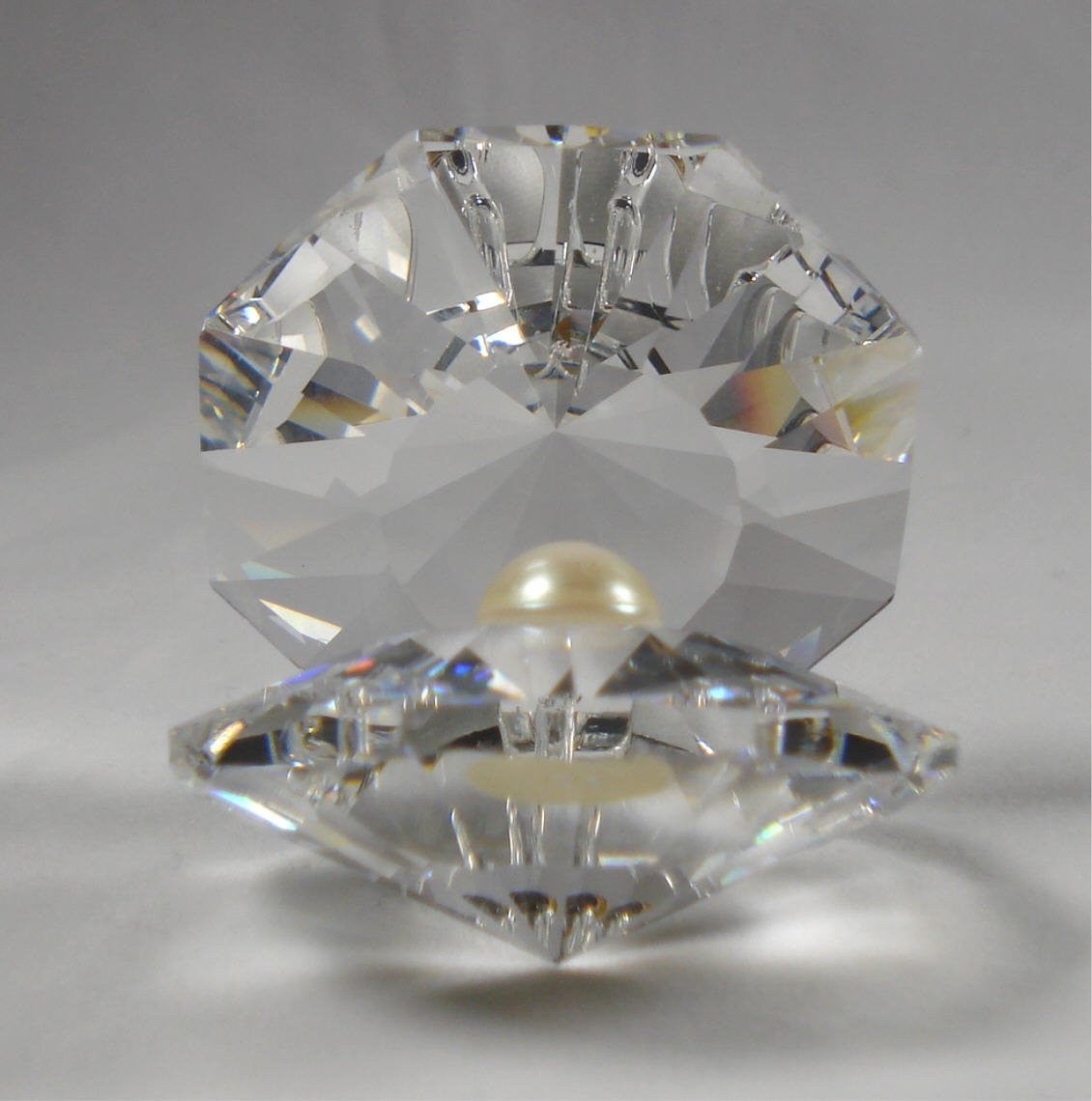 Crystal Oyster - Oyster Figurine Handcrafted By Bjcrystalgifts Using Swarovski Crystal